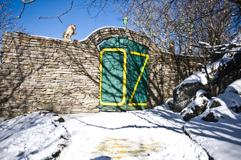 Illustration for article titled Next Weekend This Abandoned Wizard of Oz Theme Park Will Open
